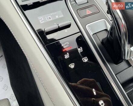 Серый Порше Панамера, объемом двигателя 4 л и пробегом 9 тыс. км за 154999 $, фото 55 на Automoto.ua