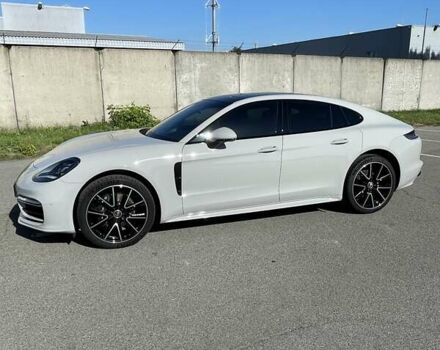 Сірий Порше Panamera, об'ємом двигуна 2.89 л та пробігом 8 тис. км за 143000 $, фото 1 на Automoto.ua