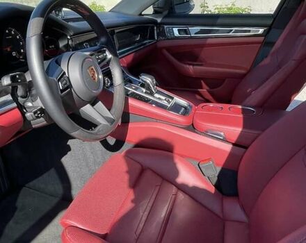 Сірий Порше Panamera, об'ємом двигуна 2.89 л та пробігом 8 тис. км за 143000 $, фото 13 на Automoto.ua