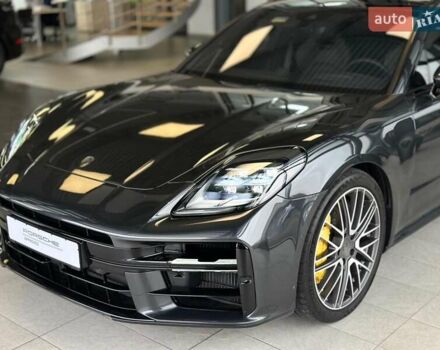 Серый Порше Панамера, объемом двигателя 4 л и пробегом 21 тыс. км за 295000 $, фото 11 на Automoto.ua