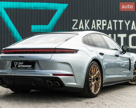 Серый Порше Панамера, объемом двигателя 4 л и пробегом 4 тыс. км за 325000 $, фото 18 на Automoto.ua