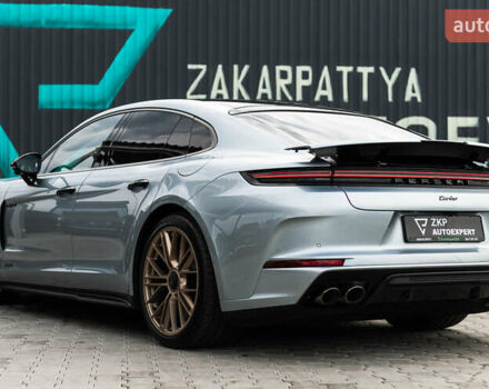 Серый Порше Панамера, объемом двигателя 4 л и пробегом 4 тыс. км за 325000 $, фото 9 на Automoto.ua