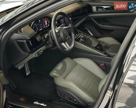Серый Порше Панамера, объемом двигателя 4 л и пробегом 21 тыс. км за 295000 $, фото 12 на Automoto.ua