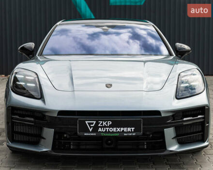 Серый Порше Панамера, объемом двигателя 4 л и пробегом 4 тыс. км за 325000 $, фото 4 на Automoto.ua