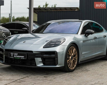 Серый Порше Панамера, объемом двигателя 4 л и пробегом 4 тыс. км за 325000 $, фото 6 на Automoto.ua