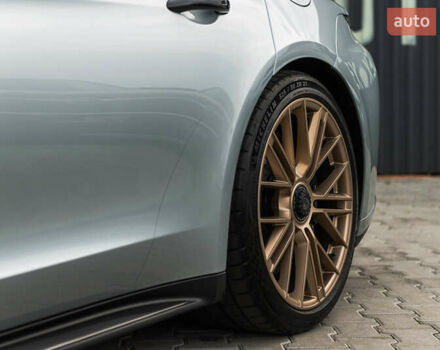 Серый Порше Панамера, объемом двигателя 4 л и пробегом 4 тыс. км за 325000 $, фото 3 на Automoto.ua