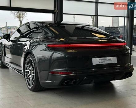Серый Порше Панамера, объемом двигателя 4 л и пробегом 21 тыс. км за 295000 $, фото 6 на Automoto.ua