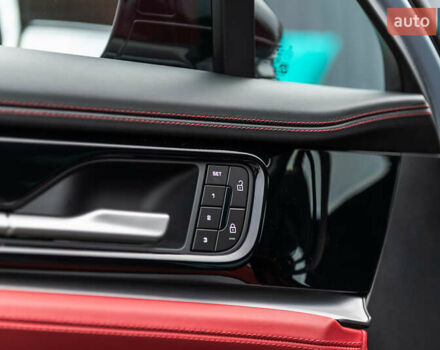 Серый Порше Панамера, объемом двигателя 4 л и пробегом 4 тыс. км за 325000 $, фото 38 на Automoto.ua