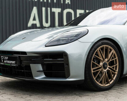 Серый Порше Панамера, объемом двигателя 4 л и пробегом 4 тыс. км за 325000 $, фото 23 на Automoto.ua