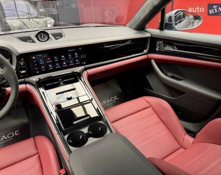 Сірий Порше Panamera, об'ємом двигуна 4 л та пробігом 1 тис. км за 235900 $, фото 38 на Automoto.ua