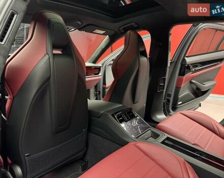 Сірий Порше Panamera, об'ємом двигуна 4 л та пробігом 1 тис. км за 235900 $, фото 44 на Automoto.ua