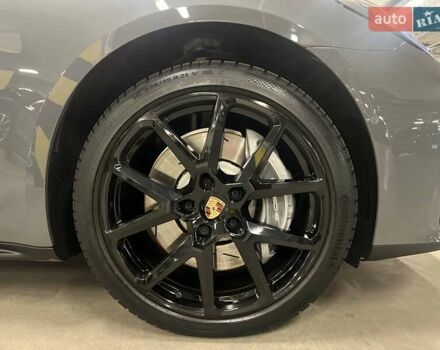 Сірий Порше Panamera, об'ємом двигуна 2.89 л та пробігом 7 тис. км за 177366 $, фото 18 на Automoto.ua