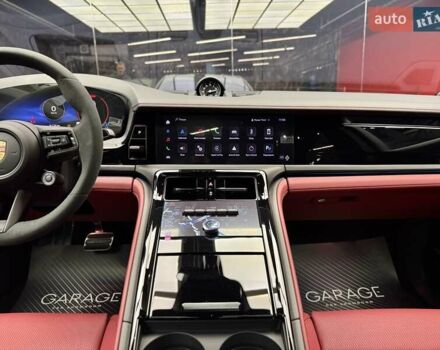 Сірий Порше Panamera, об'ємом двигуна 4 л та пробігом 1 тис. км за 235900 $, фото 34 на Automoto.ua