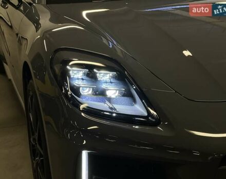 Сірий Порше Panamera, об'ємом двигуна 2.89 л та пробігом 7 тис. км за 177366 $, фото 13 на Automoto.ua