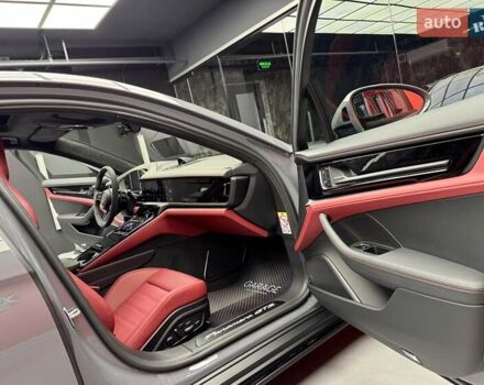Сірий Порше Panamera, об'ємом двигуна 4 л та пробігом 1 тис. км за 235900 $, фото 54 на Automoto.ua