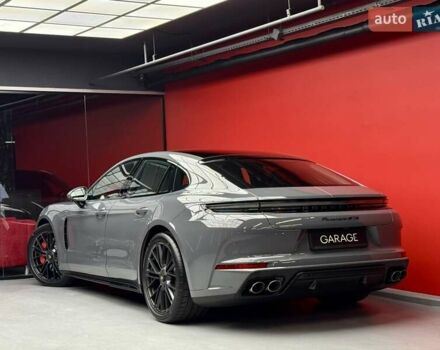 Сірий Порше Panamera, об'ємом двигуна 4 л та пробігом 1 тис. км за 235900 $, фото 21 на Automoto.ua