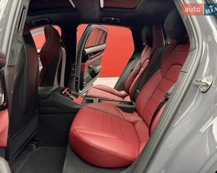 Сірий Порше Panamera, об'ємом двигуна 4 л та пробігом 1 тис. км за 235900 $, фото 41 на Automoto.ua