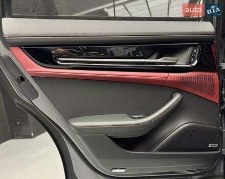 Сірий Порше Panamera, об'ємом двигуна 4 л та пробігом 1 тис. км за 235900 $, фото 40 на Automoto.ua