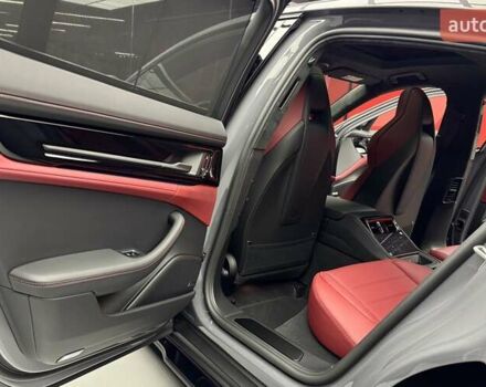 Сірий Порше Panamera, об'ємом двигуна 4 л та пробігом 1 тис. км за 235900 $, фото 39 на Automoto.ua