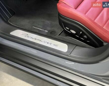 Сірий Порше Panamera, об'ємом двигуна 2.89 л та пробігом 7 тис. км за 177366 $, фото 20 на Automoto.ua