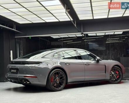 Сірий Порше Panamera, об'ємом двигуна 4 л та пробігом 1 тис. км за 235900 $, фото 17 на Automoto.ua