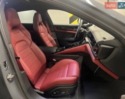 Сірий Порше Panamera, об'ємом двигуна 2.89 л та пробігом 7 тис. км за 177366 $, фото 44 на Automoto.ua