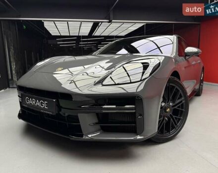 Сірий Порше Panamera, об'ємом двигуна 4 л та пробігом 1 тис. км за 235900 $, фото 3 на Automoto.ua