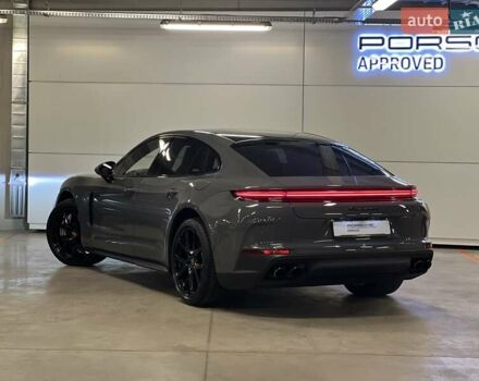 Сірий Порше Panamera, об'ємом двигуна 2.89 л та пробігом 7 тис. км за 177366 $, фото 2 на Automoto.ua