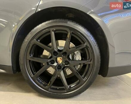 Сірий Порше Panamera, об'ємом двигуна 2.89 л та пробігом 7 тис. км за 177366 $, фото 16 на Automoto.ua