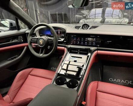Сірий Порше Panamera, об'ємом двигуна 4 л та пробігом 1 тис. км за 235900 $, фото 37 на Automoto.ua