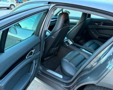 Серый Порше Панамера, объемом двигателя 3.6 л и пробегом 77 тыс. км за 8500 $, фото 11 на Automoto.ua