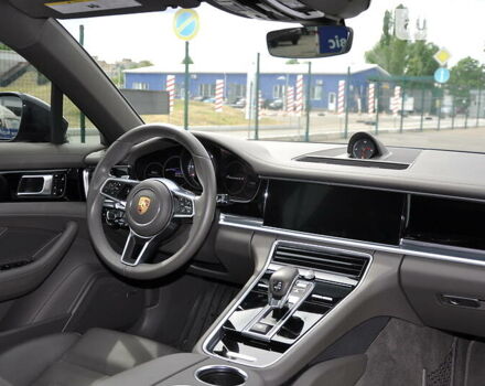 Сірий Порше Panamera, об'ємом двигуна 3 л та пробігом 42 тис. км за 79990 $, фото 9 на Automoto.ua