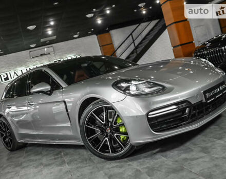 Сірий Порше Panamera, об'ємом двигуна 2.89 л та пробігом 27 тис. км за 91000 $, фото 62 на Automoto.ua