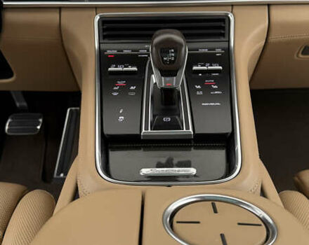 Серый Порше Панамера, объемом двигателя 2.9 л и пробегом 103 тыс. км за 63000 $, фото 16 на Automoto.ua