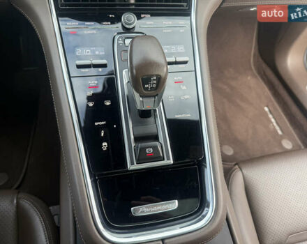 Сірий Порше Panamera, об'ємом двигуна 2.89 л та пробігом 105 тис. км за 76300 $, фото 12 на Automoto.ua