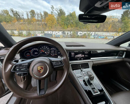 Сірий Порше Panamera, об'ємом двигуна 2.89 л та пробігом 105 тис. км за 76300 $, фото 11 на Automoto.ua