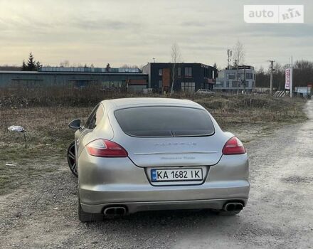 Сірий Порше Panamera, об'ємом двигуна 4.8 л та пробігом 143 тис. км за 27500 $, фото 19 на Automoto.ua