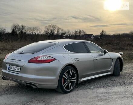 Сірий Порше Panamera, об'ємом двигуна 4.8 л та пробігом 143 тис. км за 27500 $, фото 12 на Automoto.ua