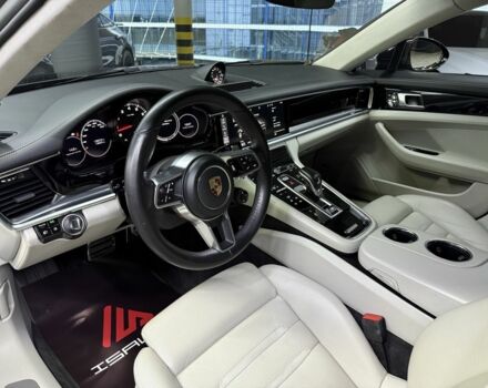 Серый Порше Панамера, объемом двигателя 2.9 л и пробегом 136 тыс. км за 51500 $, фото 17 на Automoto.ua