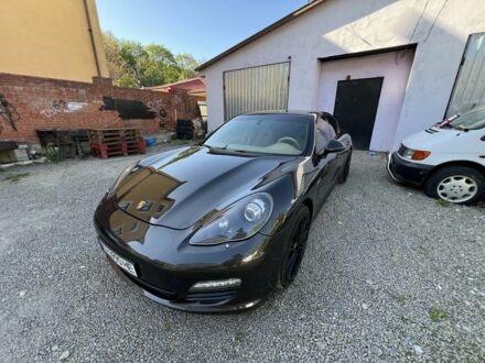 Порше Panamera 2009 у Каменце-Подольском на Automoto.ua Сірий Порше Panamera, об'ємом двигуна 4.8 л та пробігом 175 тис. км за 17000 $, фото 1 на Automoto.ua