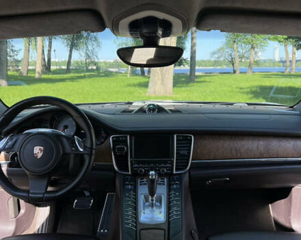 Сірий Порше Panamera, об'ємом двигуна 4.8 л та пробігом 120 тис. км за 29000 $, фото 1 на Automoto.ua