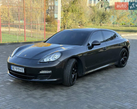Порше Панамера 2011 в Кривом Роге на Automoto.ua Серый Порше Панамера, объемом двигателя 3.61 л и пробегом 135 тыс. км за 21000 $, фото 1 на Automoto.ua