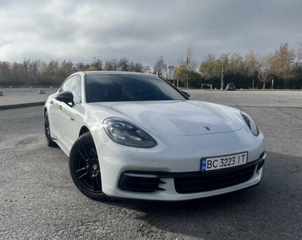 Серый Порше Панамера, объемом двигателя 2.89 л и пробегом 114 тыс. км за 49850 $, фото 1 на Automoto.ua