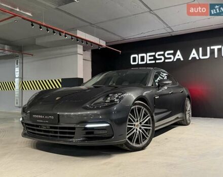 Серый Порше Панамера, объемом двигателя 3 л и пробегом 71 тыс. км за 55000 $, фото 1 на Automoto.ua