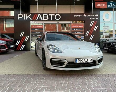 Сірий Порше Panamera, об'ємом двигуна 4 л та пробігом 8 тис. км за 144900 $, фото 1 на Automoto.ua