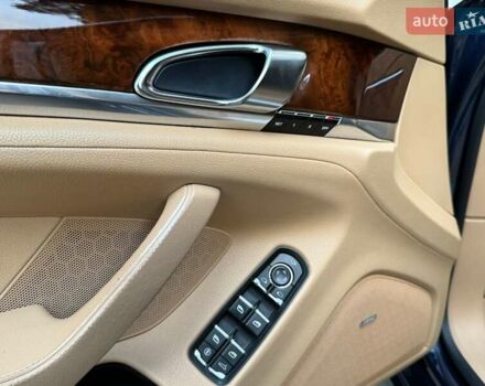 Синій Порше Panamera, об'ємом двигуна 3.61 л та пробігом 238 тис. км за 21500 $, фото 15 на Automoto.ua
