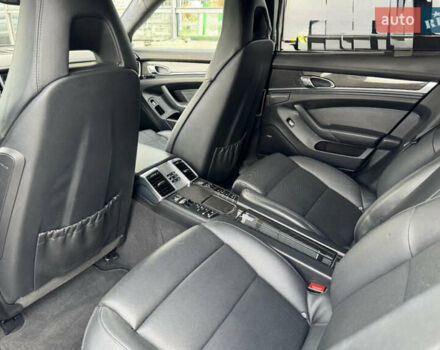 Синий Порше Панамера, объемом двигателя 4.81 л и пробегом 140 тыс. км за 42399 $, фото 5 на Automoto.ua