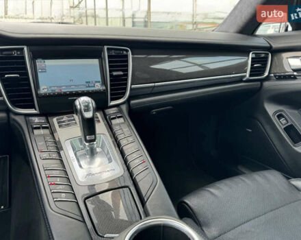 Синий Порше Панамера, объемом двигателя 4.81 л и пробегом 140 тыс. км за 42399 $, фото 6 на Automoto.ua