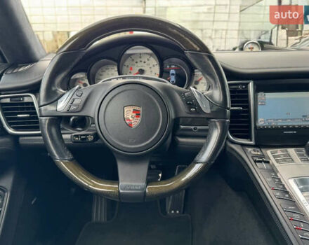 Синий Порше Панамера, объемом двигателя 4.81 л и пробегом 140 тыс. км за 42399 $, фото 7 на Automoto.ua