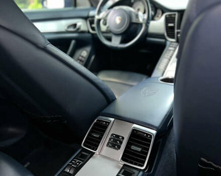 Порше Панамера 2011 в Одессе на Automoto.ua Синий Порше Панамера, объемом двигателя 4.81 л и пробегом 20 тыс. км за 35500 $, фото 12 на Automoto.ua